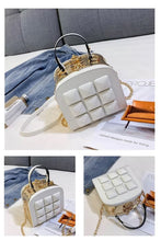 Load image into Gallery viewer, METAL SQUARE PU LEATHER CHAIN BOX HANDBAG