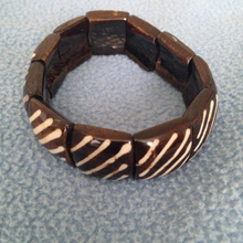 Load image into Gallery viewer, Bone Stretch Bracelet