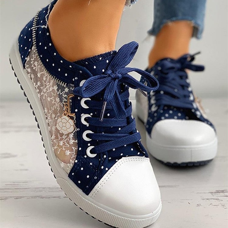 WOMEN FASHION MESH PATCHWORK FLAT SNEAKERS.