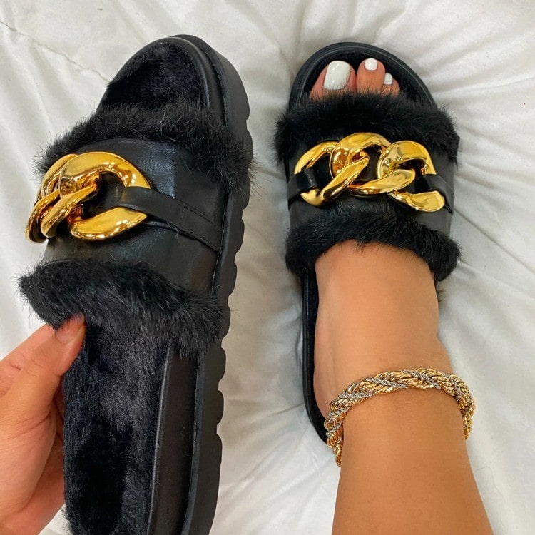 METAL CHAIN FLUFFY BLACK SLIPPERS