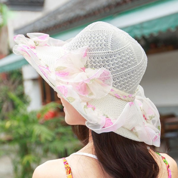 Angel Flower Pattern Yarn and Braid Embellished Straw Hat