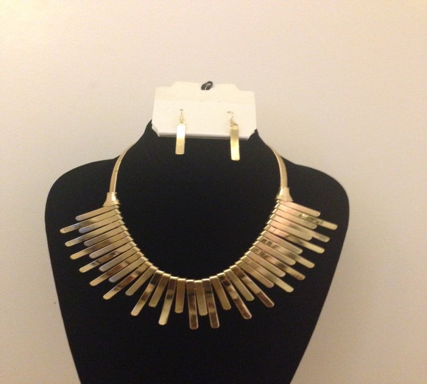 Gold color Necklace & Earring set